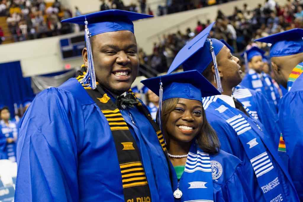 University To Hold Fall 2013 Commencement Ceremony December 14 University To Hold Fall 2013 Commencement Ceremony December 14